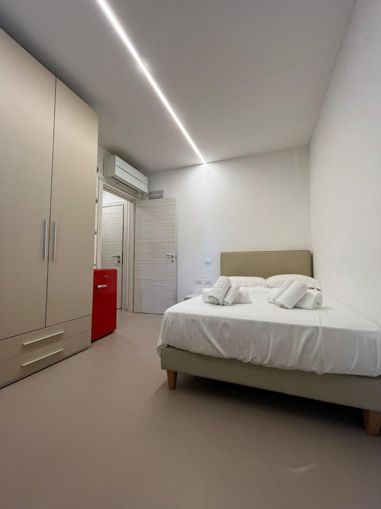 Venus Suites チェルヴィア エクステリア 写真