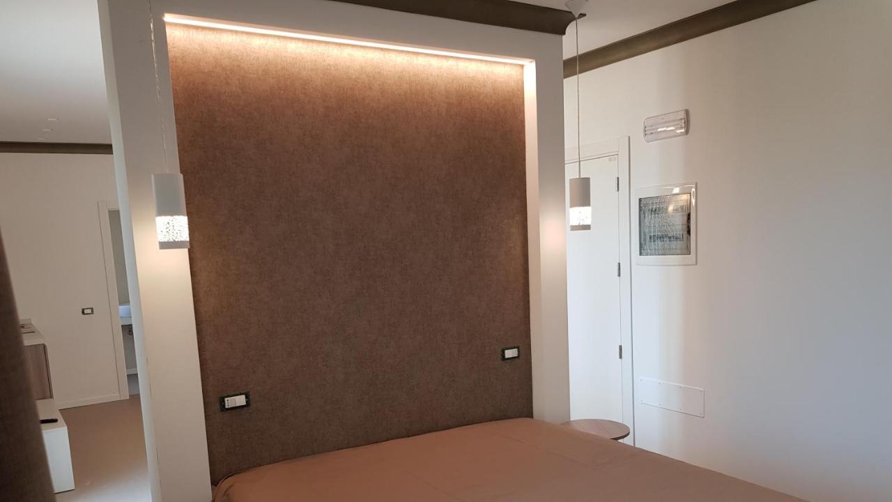 Venus Suites チェルヴィア エクステリア 写真