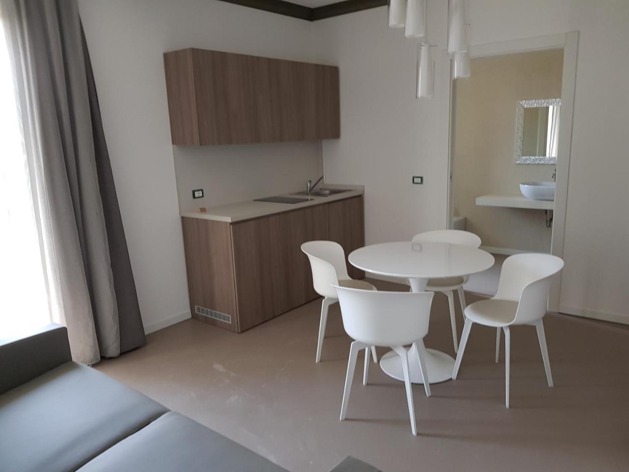 Venus Suites チェルヴィア エクステリア 写真