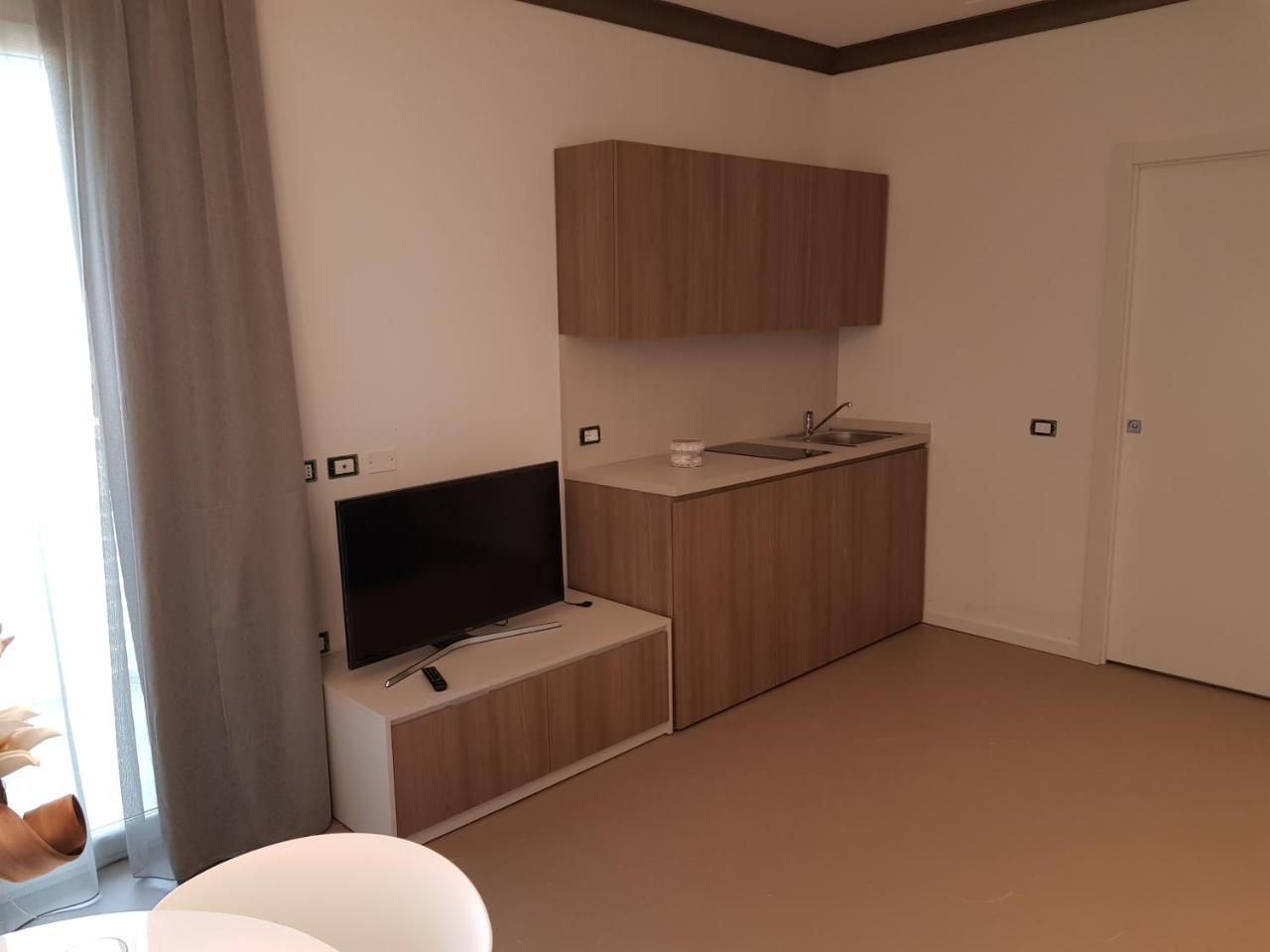 Venus Suites チェルヴィア エクステリア 写真
