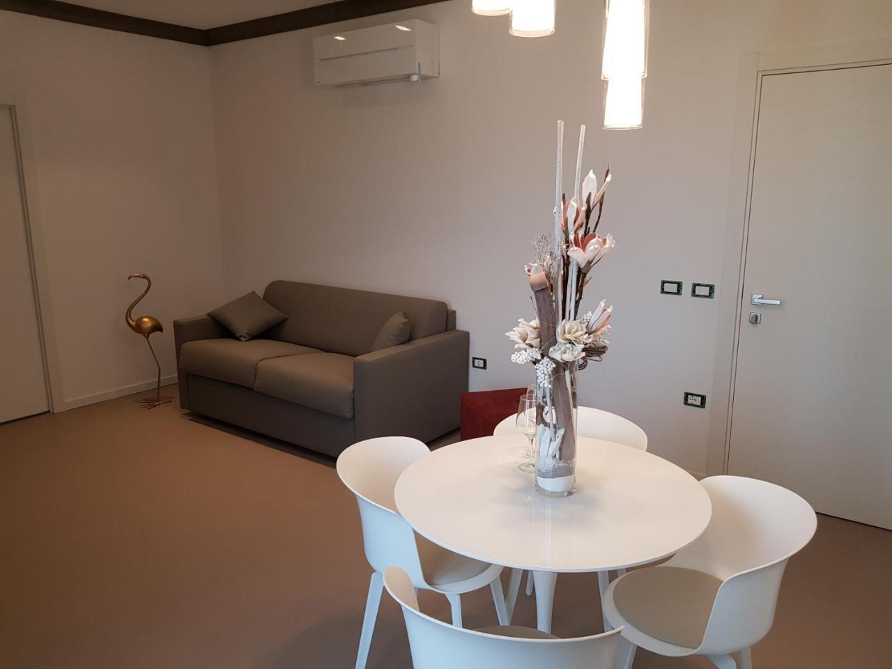 Venus Suites チェルヴィア エクステリア 写真