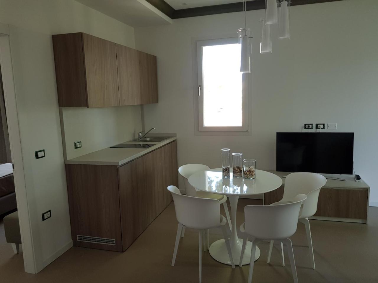 Venus Suites チェルヴィア エクステリア 写真