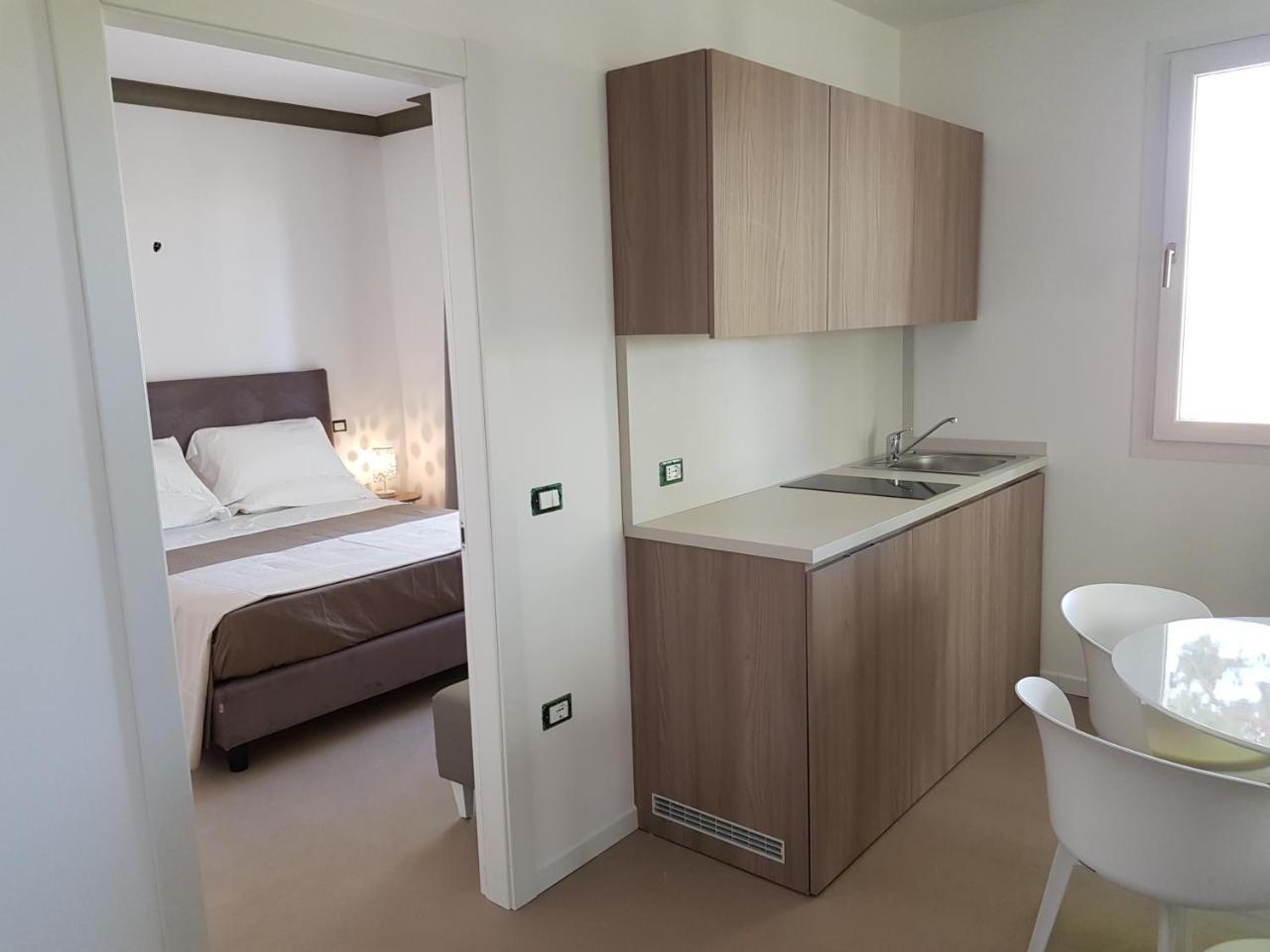Venus Suites チェルヴィア エクステリア 写真